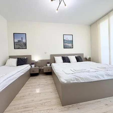 8 -sea & Escape Varna
